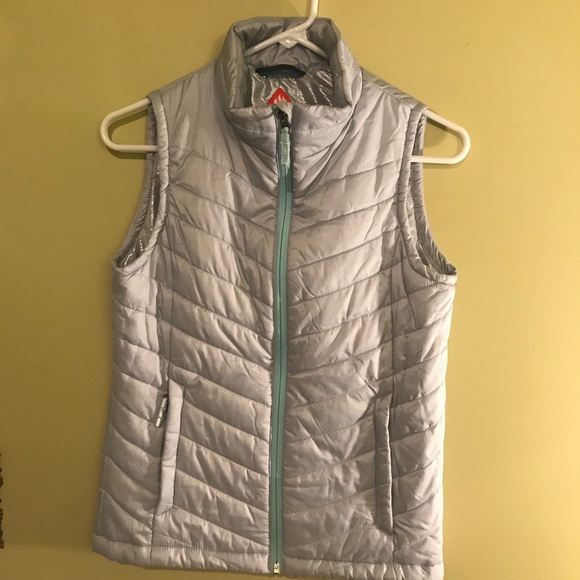 Columbia Jackets & Blazers - Columbia insulated vest M